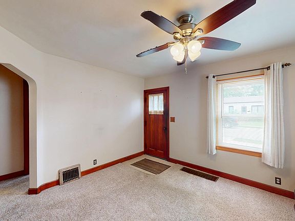3rd image of 523 Freeborn Ave