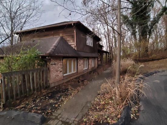 14791 Greenloch Ct, Chesterfield, MO 63017