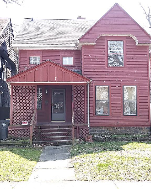 1st image of 1704 Walnut Blvd