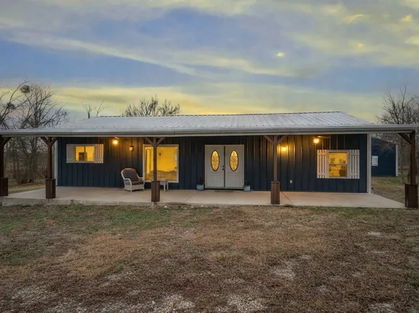 942 SE County Road 2240, Corsicana, TX 75109