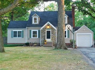 2350 Hillside Rd, Seven Hills, OH 44131