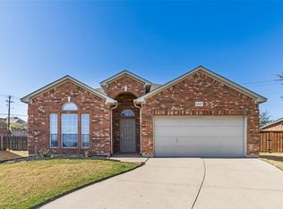 12937 Hurricane Ln, Fort Worth, TX 76244