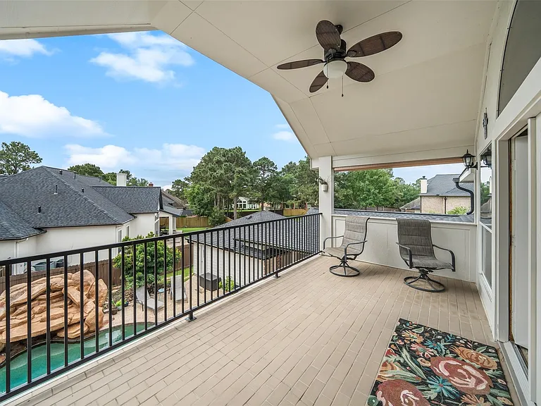 390 Wedgewood Dr — Photo 36