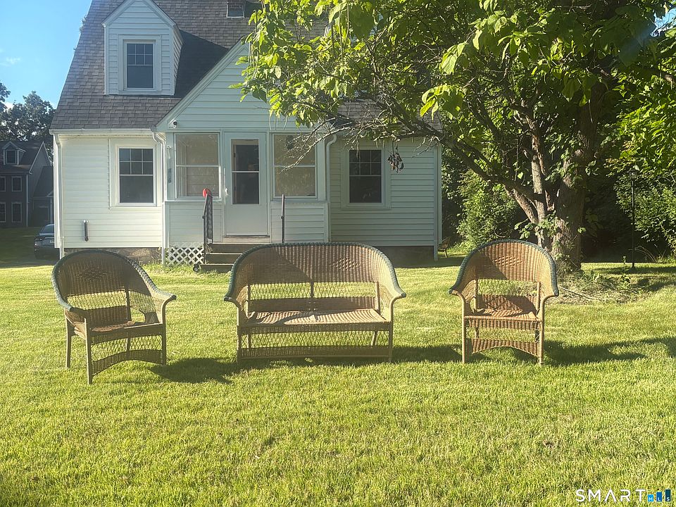 1st image of 426 Maple Avenue