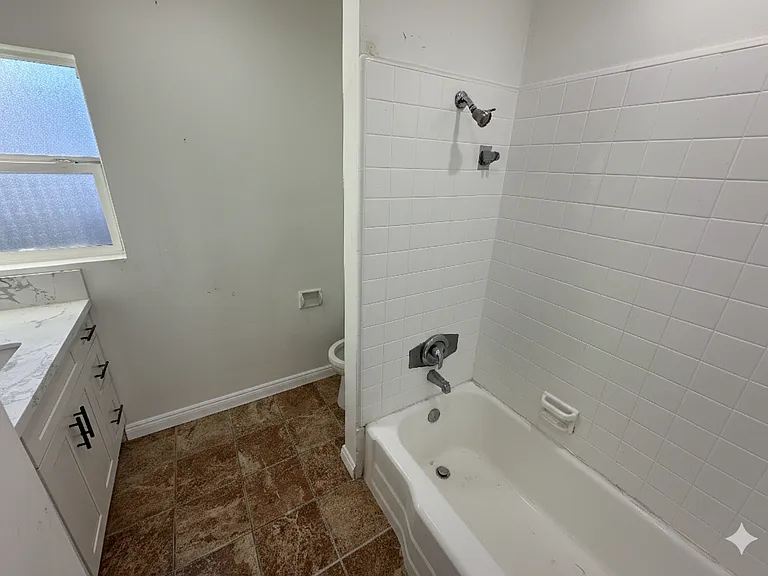 10425 McVine Ave #A — Photo 5