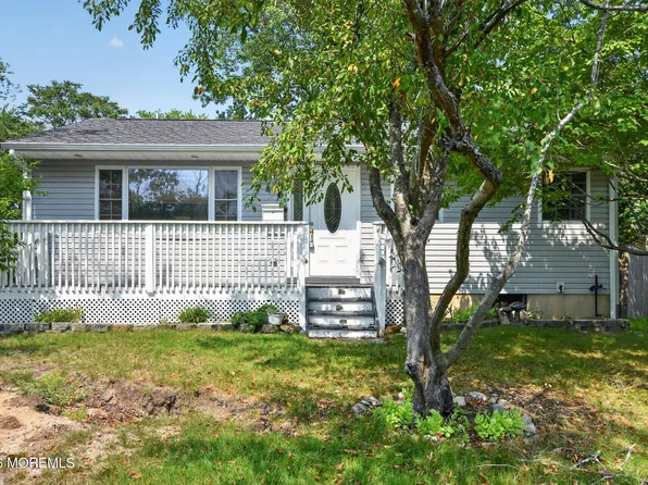 40 Annapolis Road, Toms River, NJ 08757