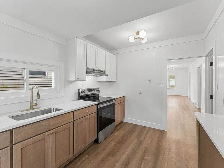 8534 Orchard Ave — Photo 2