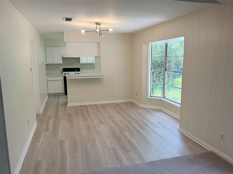 2220 Ripple Creek Dr — Photo 7