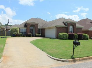 107 Grasmere Ct, Prattville, AL 36066