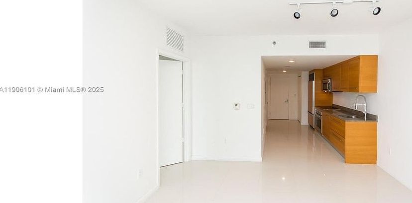 1st image of 495 Brickell Ave APT 5008