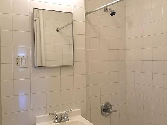 5th image of 184 Prospect Park W APT 4LF