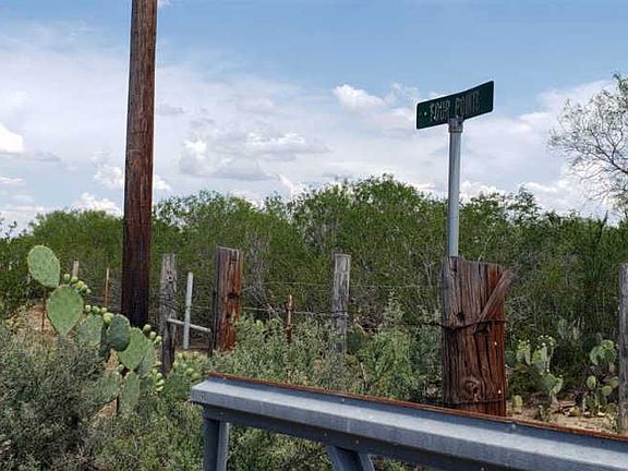 3rd image of 372 Four Points Rd