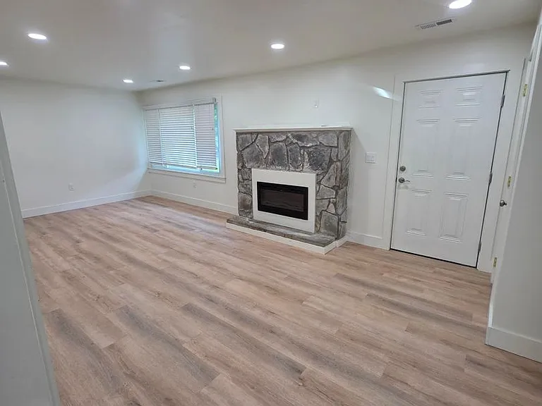 1689 Post Oak Valley Rd — Photo 12