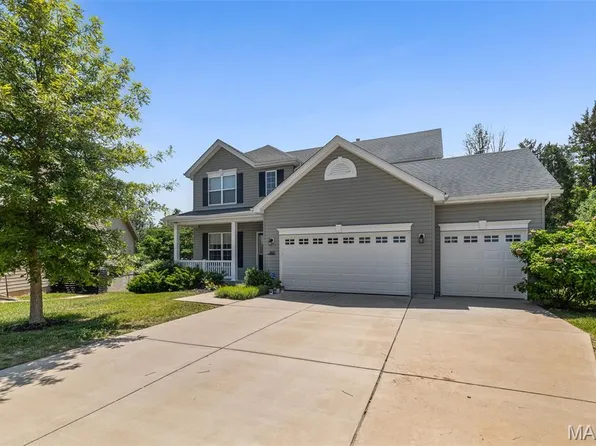 901 Timber Ridge Ct, Fenton, MO 63026