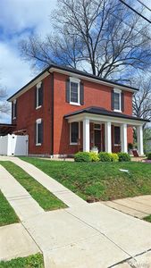 441 Lindenwood Ave, Saint Charles, MO, 63301