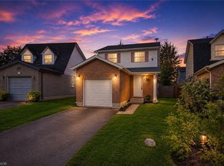 38 Cassidy Ct, Cambridge, ON N1R8J2