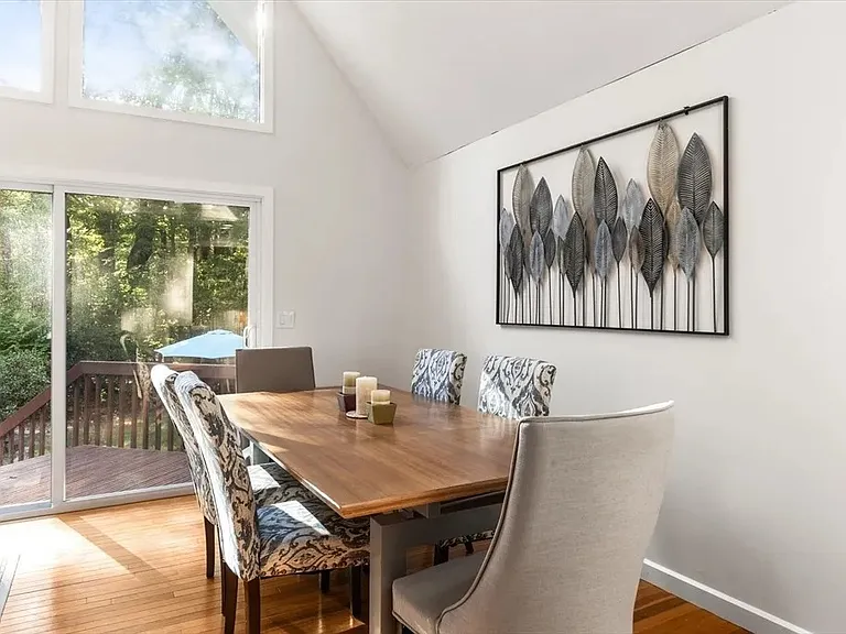 10 Cold Harbor Dr — Photo 19