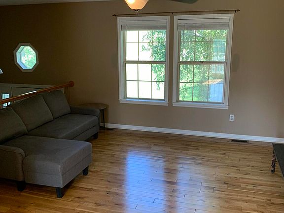 2nd image of 120 Woodes Pointe Dr