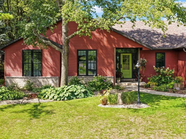 1828 Lake View Ter, Stoughton, WI 53589