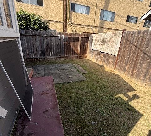 5th image of 1765 E 3rd St