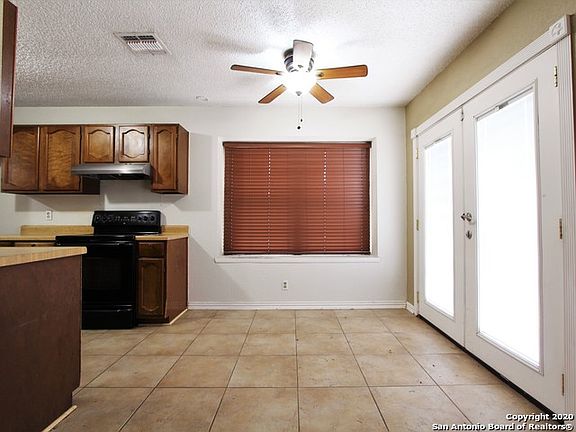 5th image of 10631 Green Timber St