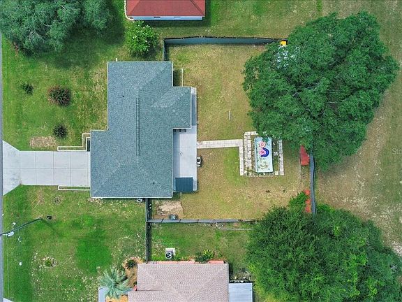 3rd image of 4721 SW 142nd Place Rd