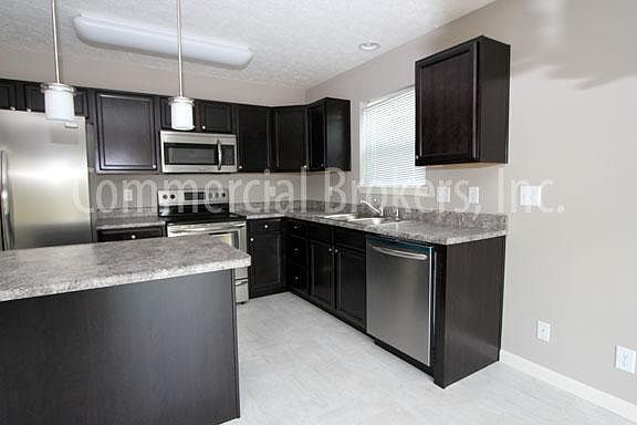 3rd image of 3186 Fleming Dr #3186FD