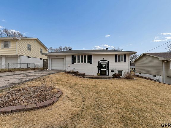 2nd image of 8479 Orchard Ave