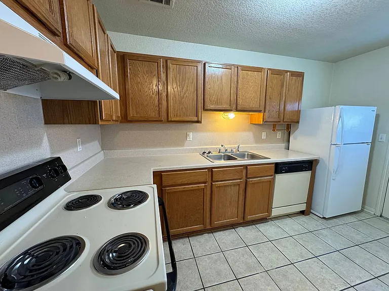 205 Lydia Dr — Photo 8
