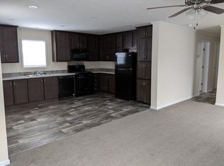 2030 N Rober Blvd, Saint Clair, MI 48079