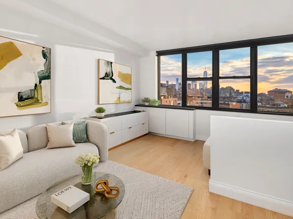 222 West 14th Street image 1 of 9