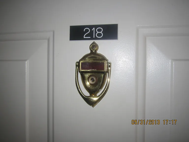 1600 Park Cir #218 — Photo 2