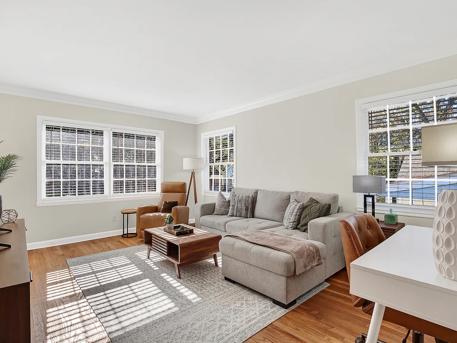 1 bed, 900 sqft, $2,500 — Photo 2