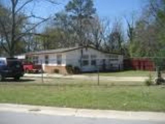2nd image of 4401 Elkan Ave