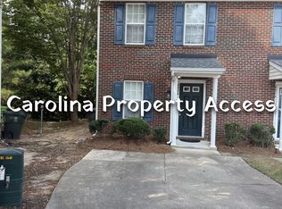 6020 Osprey Cove Dr, Raleigh, NC 27604