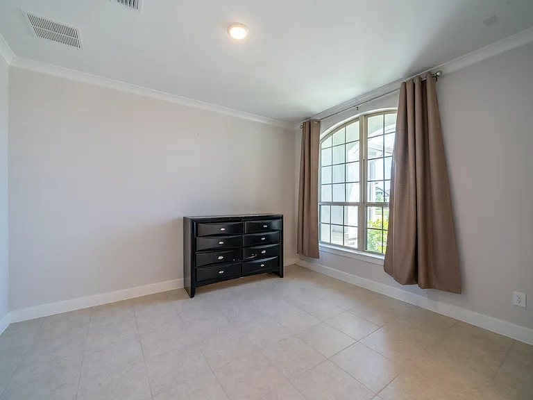 4706 Llano Loop — Photo 5