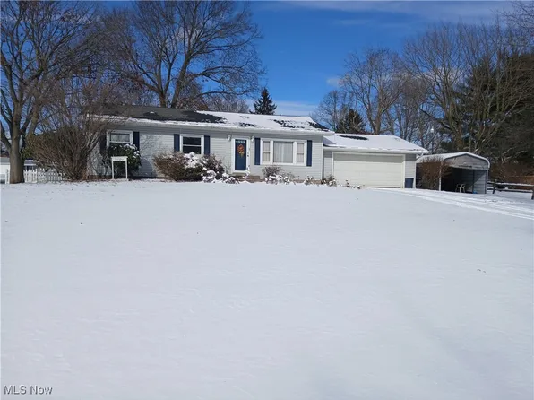 2715 Lyman Dr, Clinton, OH 44216