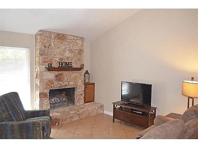 Building Photo - 7911 Creekmere Ln
