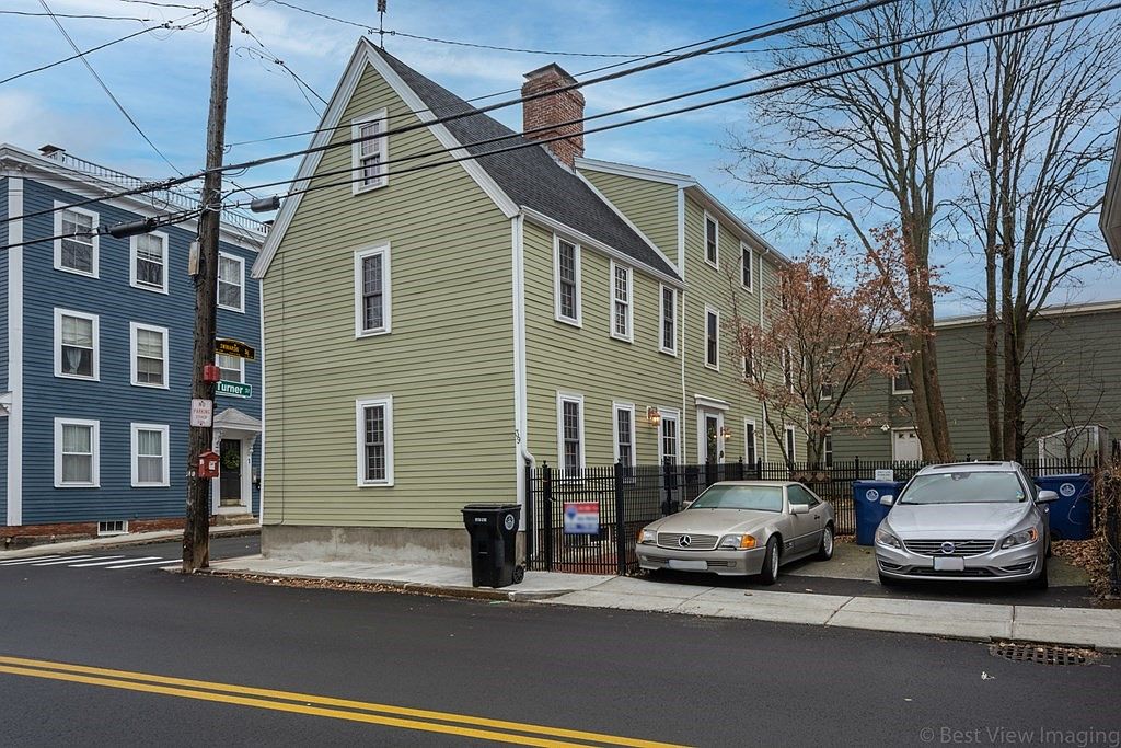 39 Essex St 1 Salem Ma 01970 Mls 72762504 Zillow