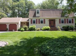 16 Lafayette Ln, Norfolk, MA 02056