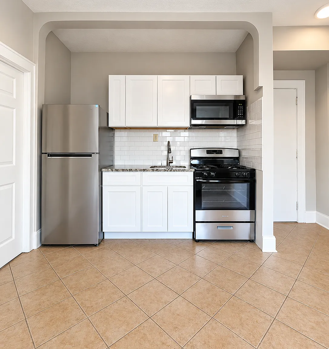 246 Orange Pl — Photo 2