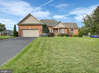 11765 Melrose Ave, Greencastle, PA 17225