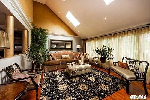 4th image of 1293 Seawane Dr