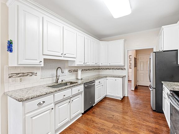 3rd image of 4 Windmill Way