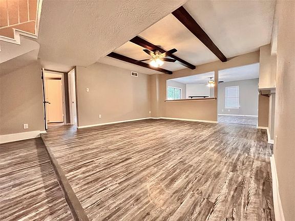4th image of 2706 Quail Valley East Dr