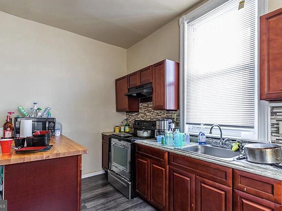 4th image of 5225 Chester Ave