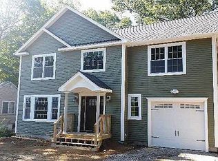 60 Somerset Rd, Rocky Point, NY 11778