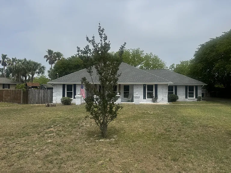 220 Wynnehaven Beach Rd — Photo 2