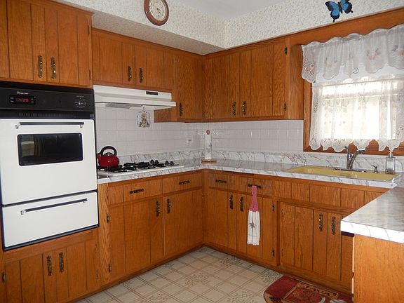 4th image of 4622 Blanchan Ave