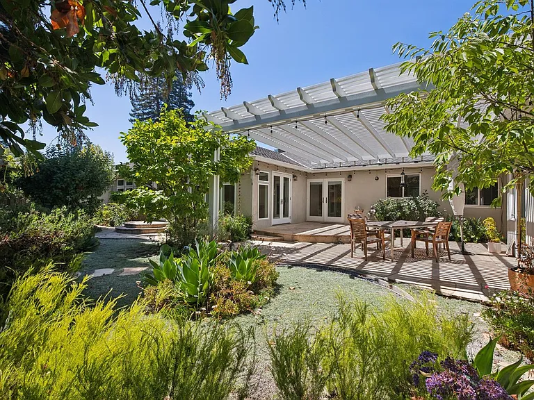 970 Palo Alto Ave — Photo 34